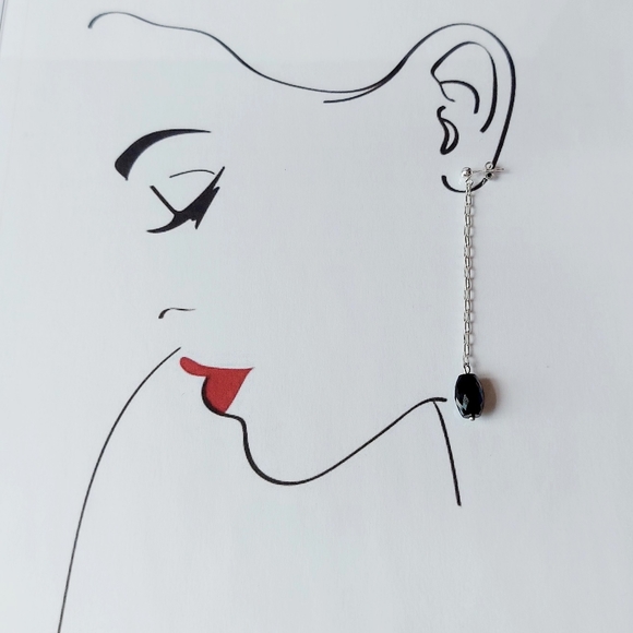 925 Sterling Silver Minimalist earring - Picture 4 of 4